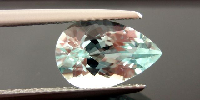 ブラジル産アンブリゴナイト☆ペアシェイプ12x8☆3.11ct.