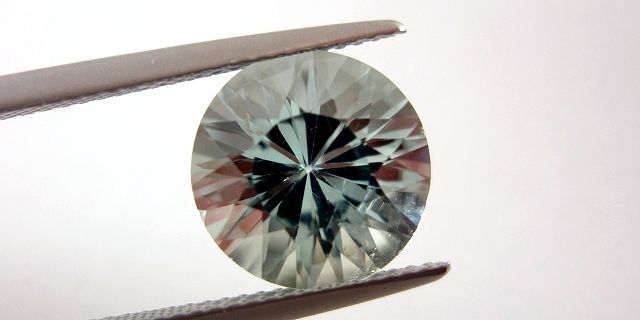 ブラジル産アンブリゴナイト☆ラウンド11mm☆4.81ct.