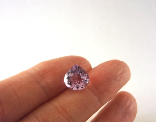 ブラジル産アメシスト☆ハートシェイプ10mm☆3.41ct.