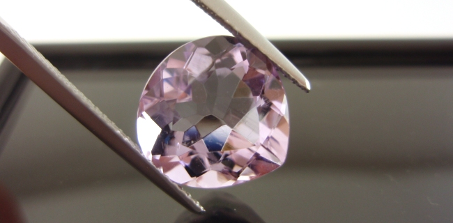 ブラジル産アメシスト☆ハートシェイプ12mm☆5.41ct.