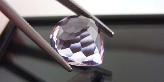 ブラジル産アメシスト☆ハートシェイプ14mm☆8.16ct.
