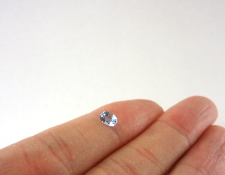 モザンビーク産アクアマリン☆オーバル6x4☆0.35ct.