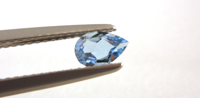 モザンビーク産アクアマリン☆ペアシェイプ6x4☆0.32ct.