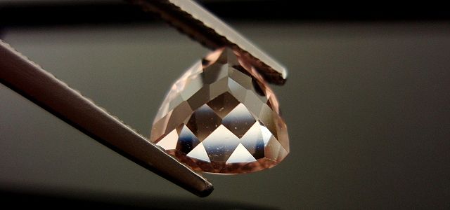 モザンビーク産ベリル☆トリリアント8mm☆1.52ct.