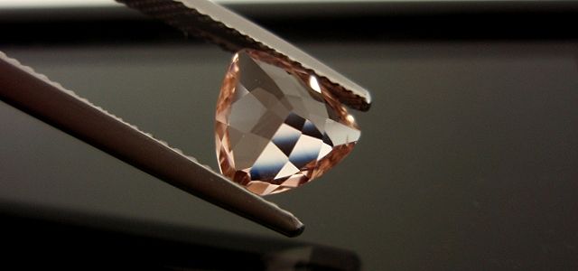 モザンビーク産ベリル☆トリリアント8mm☆1.62ct.