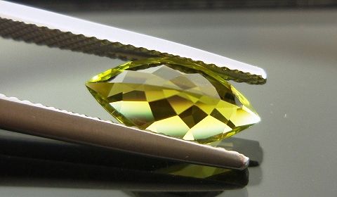 ザンビア産カナリートルマリン☆マーキス12x6mm☆1.72ct.