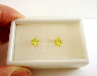 ザンビア産カナリートルマリン☆ラウンド5.5ｍｍ（ペアセット）☆1.48ct.