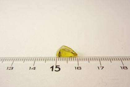 ザンビア産カナリートルマリン☆ファンシートリリアント10.5x8mm☆2.39ct.