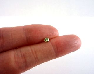 ロシア産デマントイドガーネット☆ラウンド3.7ｍｍ☆0.23ct.