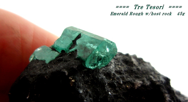 コロンビア産エメラルド☆母岩付き原石☆約45グラム