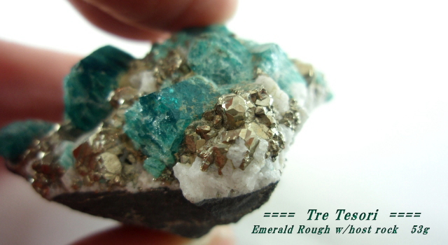 母岩付 コロンビア産 エメラルド原石 約115グラム パワーストーン 結晶