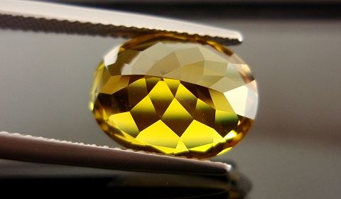ザンビア産ゴールデントルマリン☆オーバル13x10mm☆5.37ct.