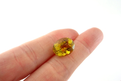 ザンビア産ゴールデントルマリン☆オーバル15x12mm☆9.81ct.