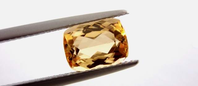ブラジル産インペリアルトパーズ(ペアセット）☆クッションシェイプ☆約9ｘ7mm☆5.25ct.