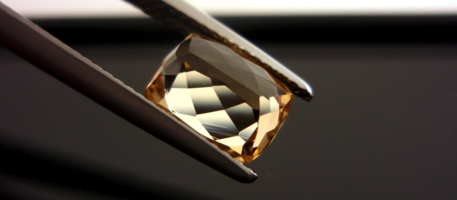 ブラジル産インペリアルトパーズ(ペアセット）☆クッションシェイプ☆約9ｘ7mm☆5.25ct.
