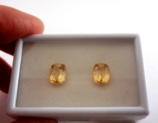 ブラジル産インペリアルトパーズ(ペアセット）☆クッションシェイプ☆約9ｘ7mm☆5.25ct.