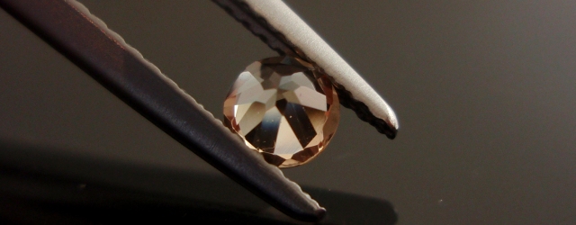 ブラジル産インペリアルトパーズ☆ラウンドシェイプ☆約4mm☆0.31ct.