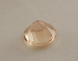 ブラジル産インペリアルトパーズ☆ラウンドシェイプ☆約4mm☆0.31ct.