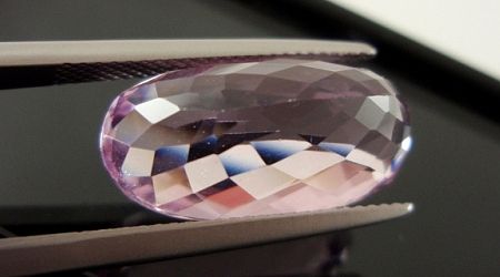 アフガニスタン産クンツァイト☆オーバル22x10☆15.12ct.