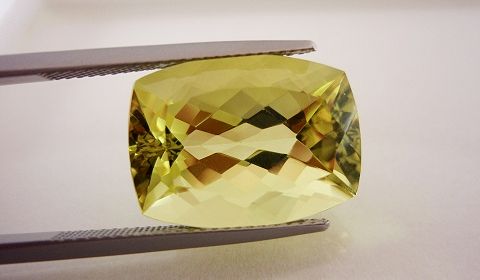 ブラジル産レモンクォーツ☆クッション18x13☆14.40ct.