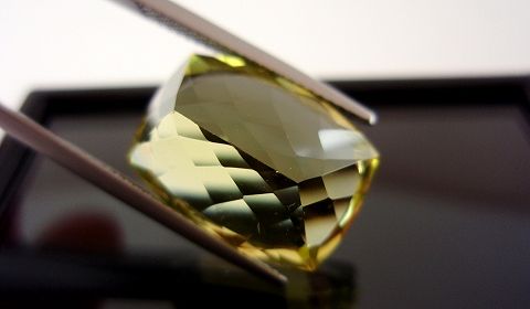 ブラジル産レモンクォーツ☆クッション18x13☆14.40ct.