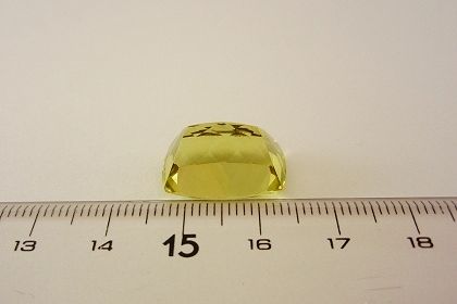 ブラジル産レモンクォーツ☆クッション18x13☆14.40ct.