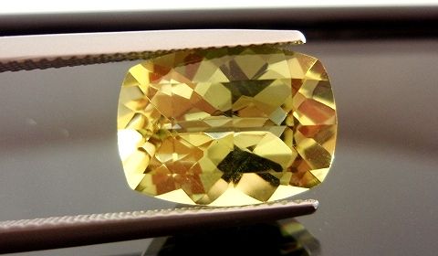 ブラジル産レモンクォーツ☆クッションチェッカー14x10☆5.68ct.