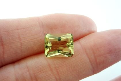 ブラジル産レモンクォーツ☆オクタゴン11x9☆4.10ct.