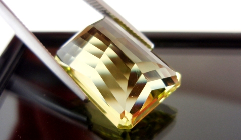 レモン☆ 高品質ルース】ブラジル産 レモンクォーツ 15カラットup