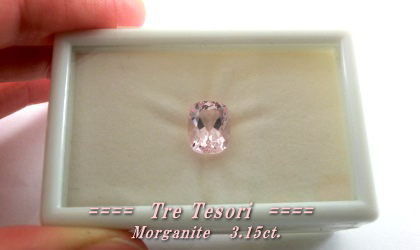 マダガスカル産モルガナイト☆クッションシェイプ☆10ｘ8mm☆3.15ct.