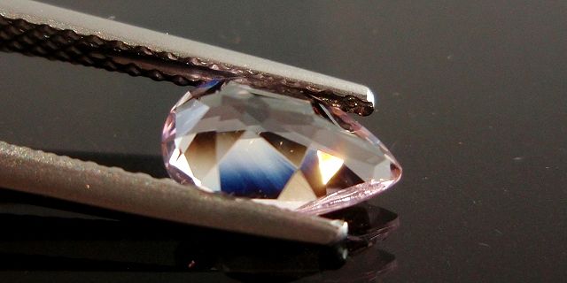 マダガスカル産モルガナイト☆ペアシェイプ8ｘ5（ペアセット）☆1.49ct.