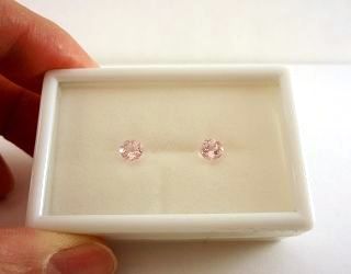 マダガスカル産モルガナイト☆ラウンド5ｍｍ（ペアセット）☆0.92ct.