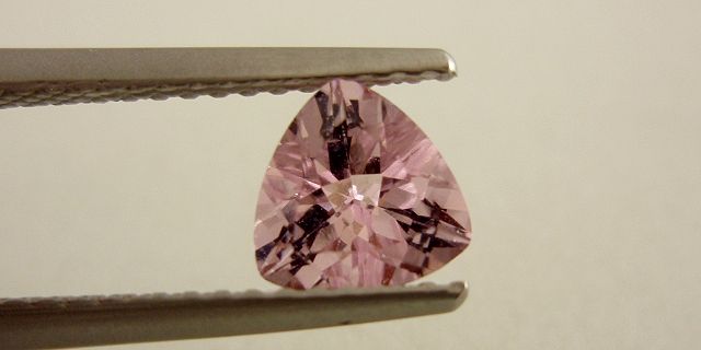マダガスカル産モルガナイト☆トリリアント6mm(ペアセット)☆1.30ct.