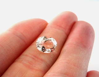 モザンビーク産モルガナイト☆オーバル10x8mm☆2.44ct.