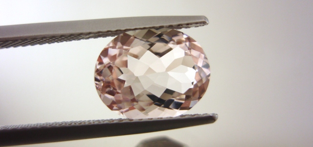 モザンビーク産モルガナイト☆オーバル11x9mm☆3.07ct.