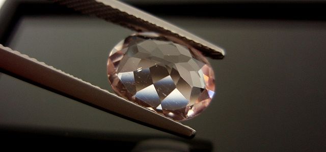 モザンビーク産モルガナイト☆オーバル11x9mm☆3.33ct.
