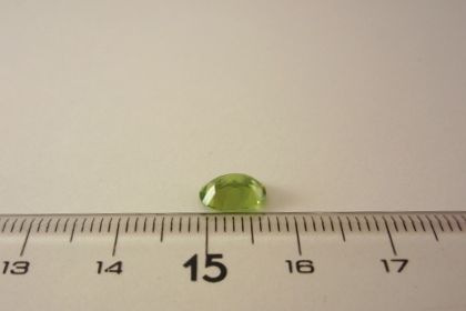 ペリドット（ペアセット）☆オーバル8X6mm☆2.60ct.（セット）