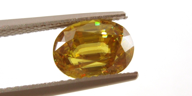 マダガスカル産スフェーン☆オーバル9ｘ6.5☆2.58ct.