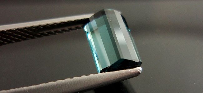 カシミール産ブルートルマリン☆オクタゴンシェイプ☆8x5mm☆1.30ct.