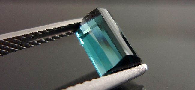 カシミール産ブルートルマリン☆オクタゴンシェイプ☆7.5x5mm☆1.46ct.