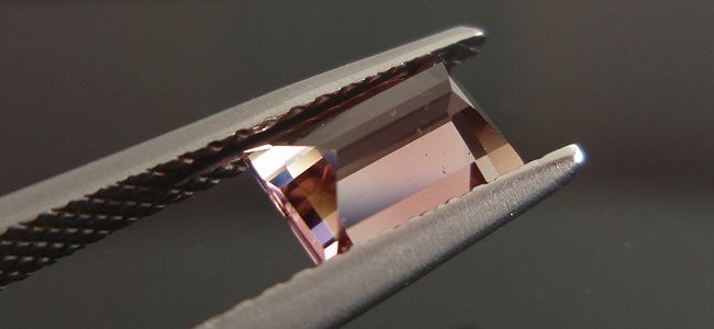 ナイジェリア産バイカラートルマリン☆バゲットシェイプ☆6.5x4.5mm☆0.85ct.