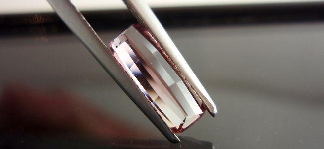 カシミール産バイカラートルマリン☆クッションシェイプ☆10.5x4mm☆1.40ct.