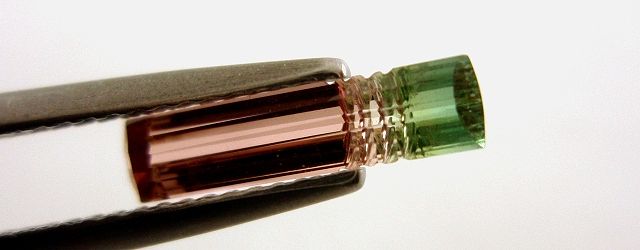 ブラジル産バイカラートルマリン☆ファンシーシェイプ☆13x3mm☆1.01ct.