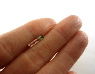 ブラジル産バイカラートルマリン☆ファンシーシェイプ☆13x3mm☆1.01ct.