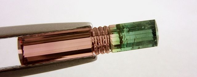 ブラジル産バイカラートルマリン☆ファンシーシェイプ☆17.8x3.5mm☆1.91ct.