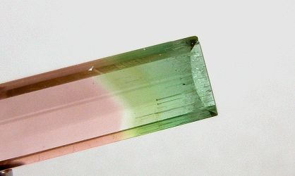 ブラジル産バイカラートルマリン☆ファンシーシェイプ☆17.8x3mm☆1.25ct.