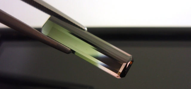 ナイジェリア産バイカラートルマリン☆オクタゴンシェープ☆16.6x4.7mm☆2.18ct.