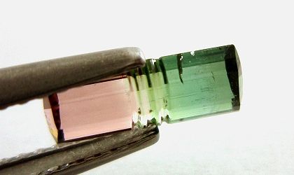 ブラジル産バイカラートルマリン（ペアセット）☆ファンシーシェイプ☆9.5x3.6mm☆1.67ct.